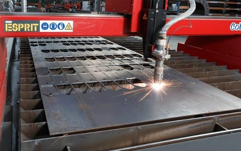 Fume extraction system fitted to a high definition CNC plasma cutting table