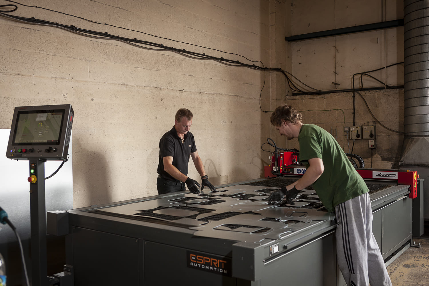 Small Business CNC Metal Cutting Machine Selection Guide